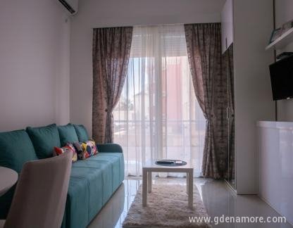 Apartment - studio, private accommodation in city Šušanj, Montenegro - IMG-616bbeda3bbe3210b6f4e97cb36622dd-V